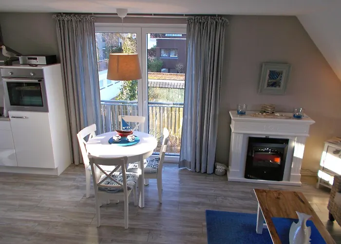 Moewennest Und Fischerstuv * Timmendorfer Strand